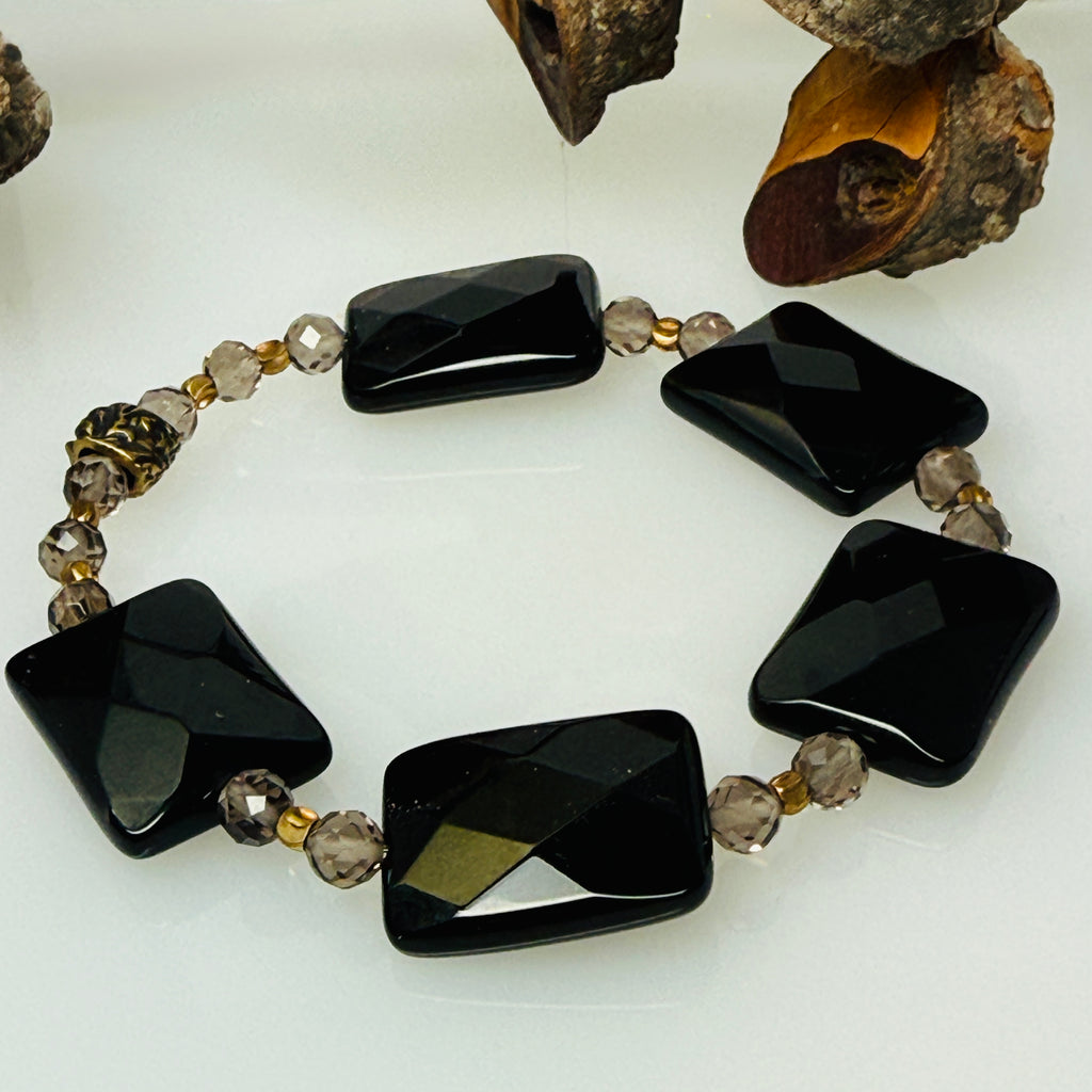 Focused Manifestation Bracelet Squared - Onyx, Smoky Quartz, Brass Bracelet