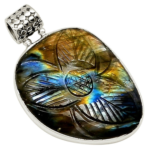 See & Feel the Unity - Labradorite Carved 925 Sterling Silver Pendant